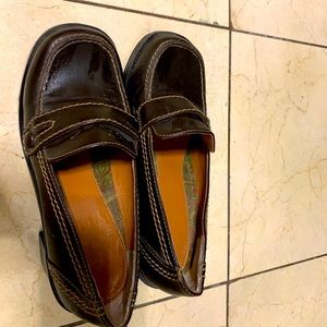 Women’s dress shoes